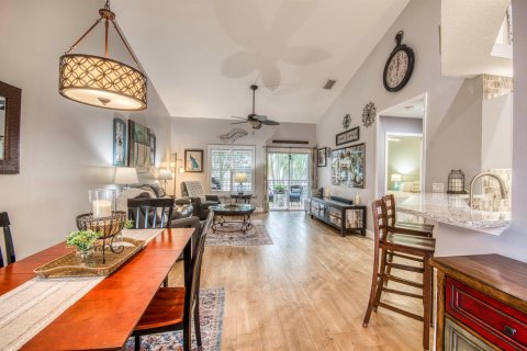 Condo in Jupiter, Florida, 2 bedrooms № 2409766 - photo 12
