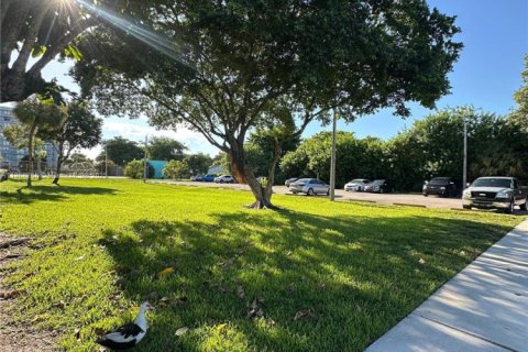 Снять в аренду кондоминиум в Майами, Флорида 1 спальня, 78.04м2, № 2015496 - фото 18