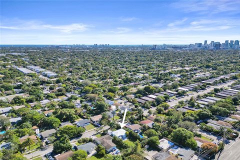Villa ou maison à vendre à Fort Lauderdale, Floride: 2 chambres, 85.93 m2 № 1996855 - photo 27