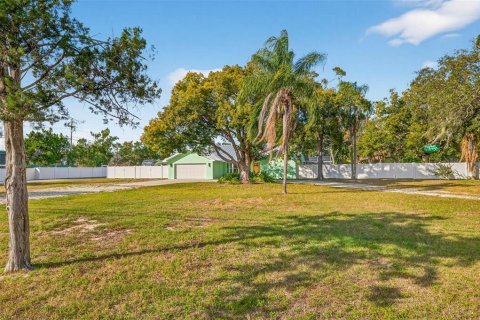 House in Seminole, Florida 3 bedrooms, 180.69 sq.m. № 2098509 - photo 3
