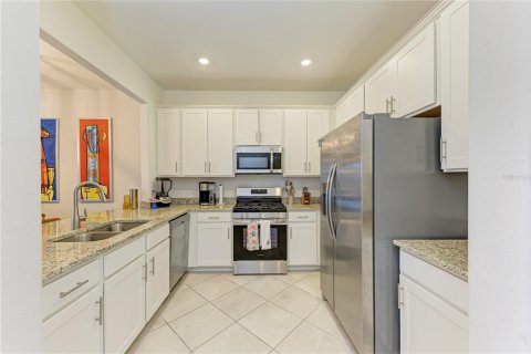 Townhouse in Bradenton, Florida 3 bedrooms, 178.84 sq.m. № 1904496 - photo 15
