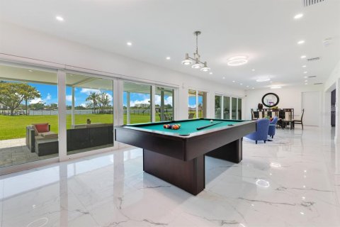 House in Orlando, Florida 4 bedrooms, 395.58 sq.m. № 1777479 - photo 28