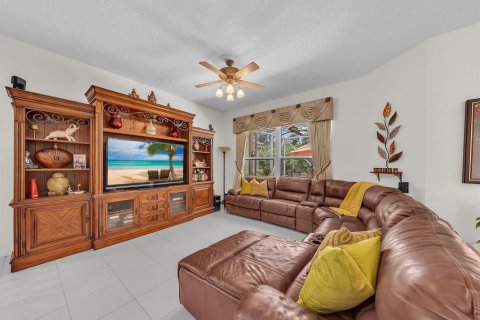 Villa ou maison à vendre à Parkland, Floride: 4 chambres, 222.69 m2 № 2272047 - photo 12