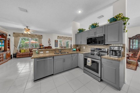 Villa ou maison à vendre à Parkland, Floride: 4 chambres, 222.69 m2 № 2272047 - photo 14