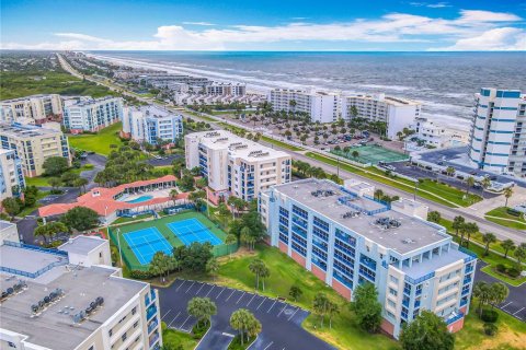 Condo in New Smyrna Beach, Florida, 3 bedrooms № 2358871