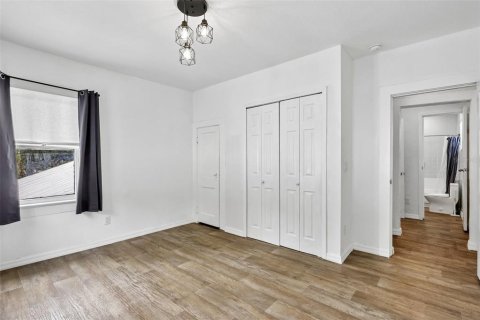 Commercial property in Tampa, Florida 181.81 sq.m. № 2109785 - photo 19