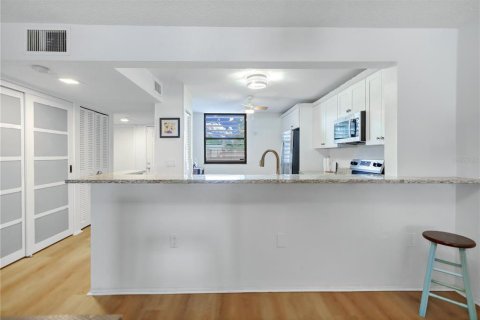 Copropriété à vendre à Bradenton, Floride: 2 chambres, 130.81 m2 № 2375616 - photo 7