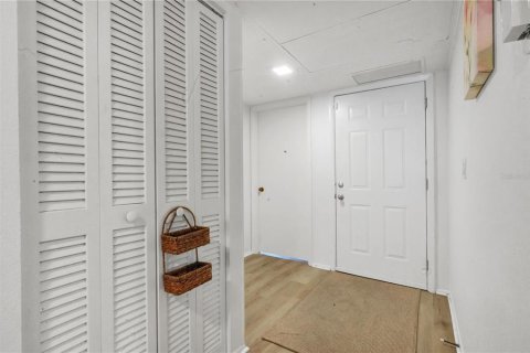 Copropriété à vendre à Bradenton, Floride: 2 chambres, 130.81 m2 № 2375616 - photo 5