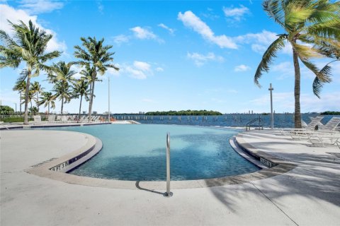 Купить кондоминиум в Майами, Флорида 53.05м2, № 2014582 - фото 23