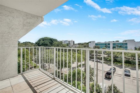 Купить кондоминиум в Майами, Флорида 53.05м2, № 2014582 - фото 13