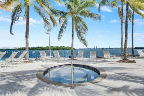 Купить кондоминиум в Майами, Флорида 53.05м2, № 2014582 - фото 16