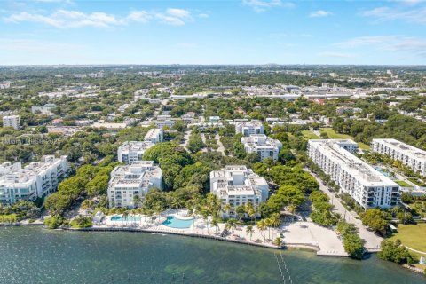 Купить кондоминиум в Майами, Флорида 53.05м2, № 2014582 - фото 21