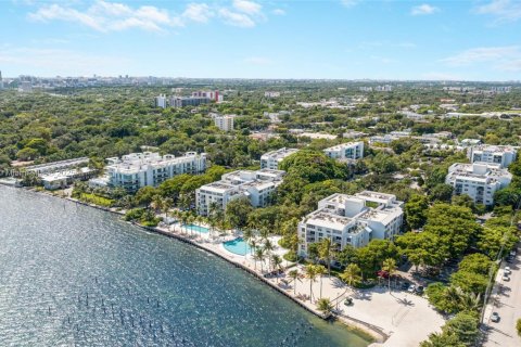 Купить кондоминиум в Майами, Флорида 53.05м2, № 2014582 - фото 18