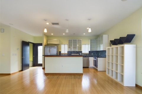 House in Clearwater, Florida 4 bedrooms, 190.45 sq.m. № 1542060 - photo 17