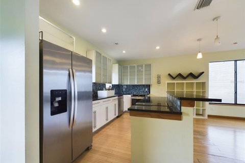 House in Clearwater, Florida 4 bedrooms, 190.45 sq.m. № 1542060 - photo 22
