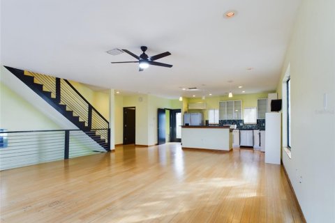 House in Clearwater, Florida 4 bedrooms, 190.45 sq.m. № 1542060 - photo 13