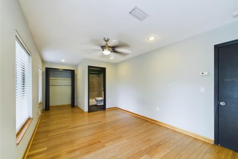 House in Clearwater, Florida 4 bedrooms, 190.45 sq.m. № 1542060 - photo 7