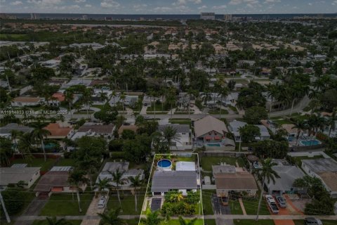 Casa en venta en Hollywood, Florida, 3 dormitorios, 86.77 m2 № 1970515 - foto 27