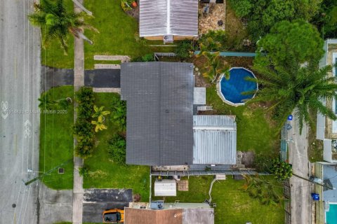 Casa en venta en Hollywood, Florida, 3 dormitorios, 86.77 m2 № 1970515 - foto 28