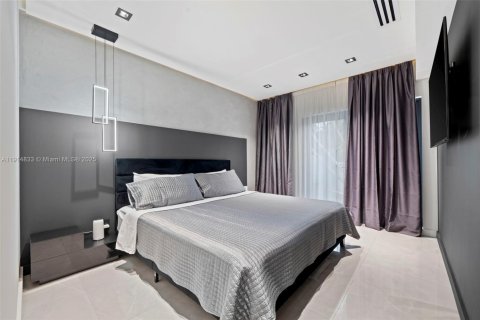 Casa en venta en Hollywood, Florida, 3 dormitorios, 86.77 m2 № 1970515 - foto 10