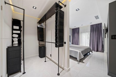 Casa en venta en Hollywood, Florida, 3 dormitorios, 86.77 m2 № 1970515 - foto 7