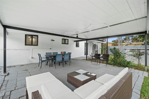 Casa en venta en Hollywood, Florida, 3 dormitorios, 86.77 m2 № 1970515 - foto 23