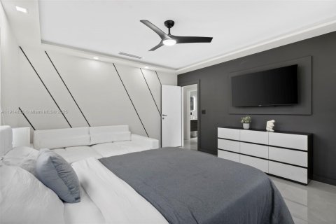 Casa en venta en Hollywood, Florida, 3 dormitorios, 86.77 m2 № 1970515 - foto 17