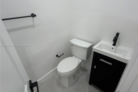 Снять в аренду виллу или дом в Майами-Гарденс, Флорида 5 спален, 133.04м2, № 2005598 - фото 13