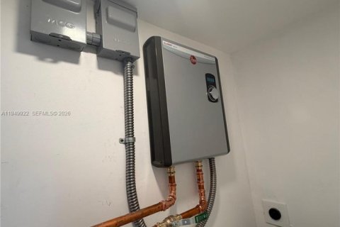 Снять в аренду виллу или дом в Майами-Гарденс, Флорида 5 спален, 133.04м2, № 2005598 - фото 19