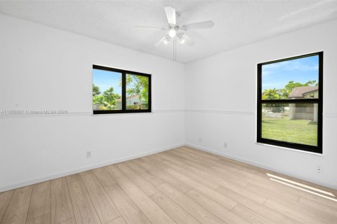 House in Tamarac, Florida 3 bedrooms, 136.1 sq.m. № 1859126 - photo 17