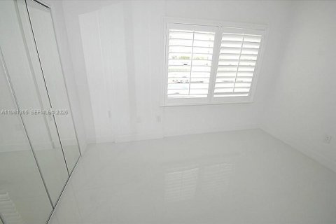 Appartement à louer à Miami Beach, Floride: 2 chambres, 65.96 m2 № 2044367 - photo 6