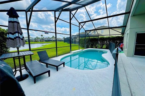 Villa ou maison à vendre à Kissimmee, Floride: 4 chambres, 170.01 m2 № 2299541 - photo 23