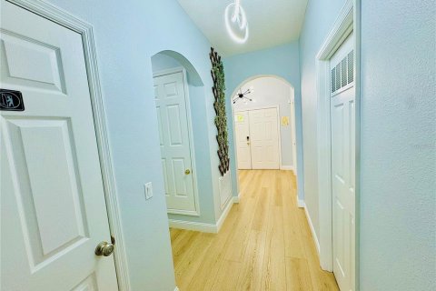 Villa ou maison à vendre à Kissimmee, Floride: 4 chambres, 170.01 m2 № 2299541 - photo 4