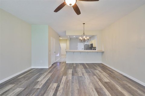 Купить таунхаус в Ривервью, Флорида 7 комнат, 152.73м2, № 1913185 - фото 20