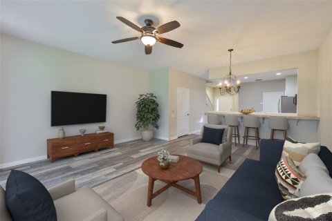 Купить таунхаус в Ривервью, Флорида 7 комнат, 152.73м2, № 1913185 - фото 2