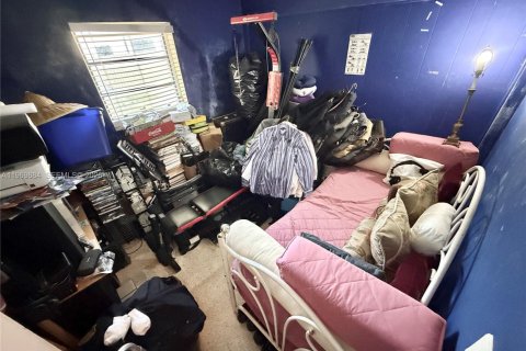 House in Miami Gardens, Florida 4 bedrooms, 158.68 sq.m. № 2030747 - photo 14