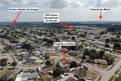 House in Miami Gardens, Florida 4 bedrooms, 158.68 sq.m. № 2030747 - photo 12