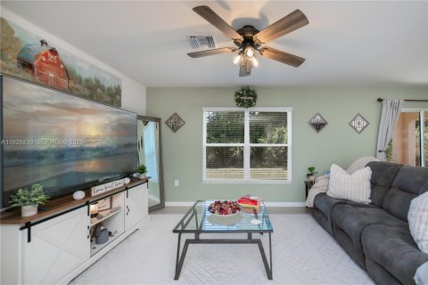 House in LaBelle, Florida 4 bedrooms № 1984337 - photo 20