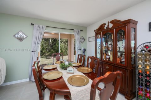 House in LaBelle, Florida 4 bedrooms № 1984337 - photo 22