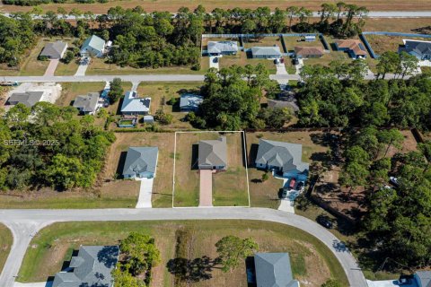 House in LaBelle, Florida 4 bedrooms № 1984337 - photo 4