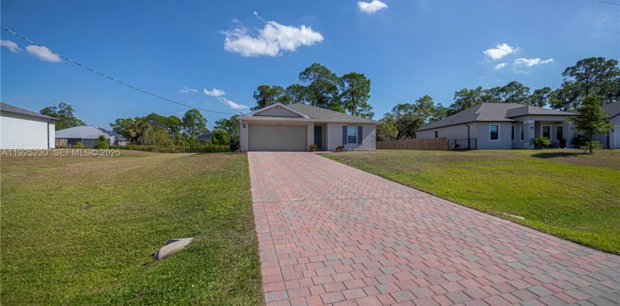 House in LaBelle, Florida 4 bedrooms № 1984337