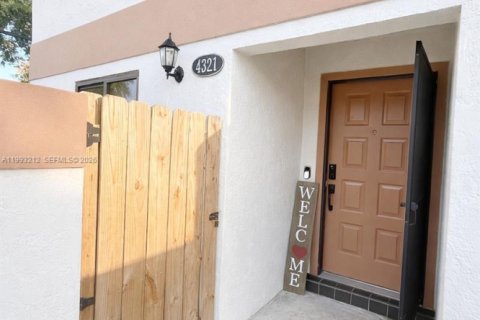 Touwnhouse à Davie, Floride 2 chambres, 123.37 m2 № 2090447