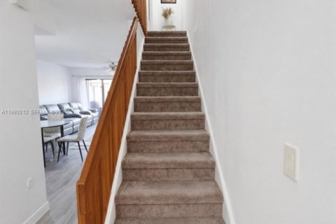 Купить таунхаус в Дейви, Флорида 2 спальни, 123.37м2, № 2090447 - фото 3