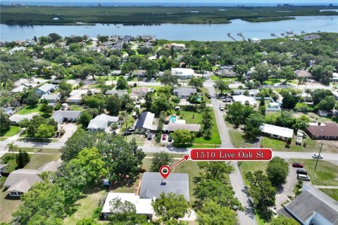 House in New Smyrna Beach, Florida 4 bedrooms, 261.24 sq.m. № 1760111 - photo 2