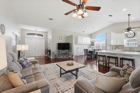 House in Lakeland, Florida 3 bedrooms, 168.52 sq.m. № 2113494 - photo 10