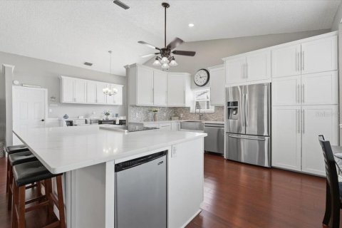 House in Lakeland, Florida 3 bedrooms, 168.52 sq.m. № 2113494 - photo 14