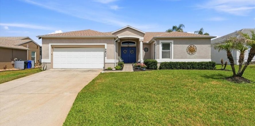 House in Lakeland, Florida 3 bedrooms, 168.52 sq.m. № 2113494