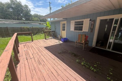 House in Gainesville, Florida 3 bedrooms, 127.65 sq.m. № 2102543 - photo 12