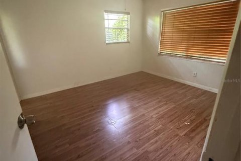 House in Gainesville, Florida 3 bedrooms, 127.65 sq.m. № 2102543 - photo 5