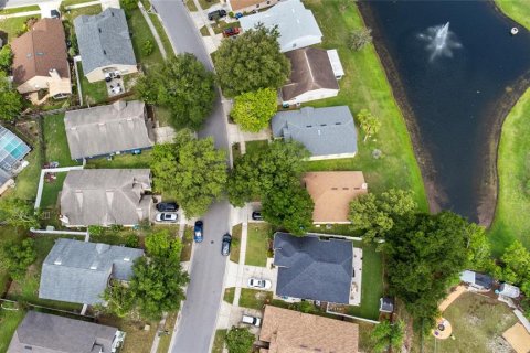 House in Orlando, Florida 3 bedrooms, 136.75 sq.m. № 1780590 - photo 6